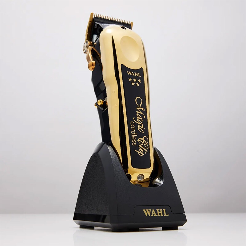 Standard style: WAHL hair clipper. 2600mAH battery capacity, 3 hours of battery life. Charger included.